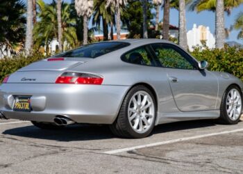 2003 Porsche 911 Carrera Coupe 6-Speed