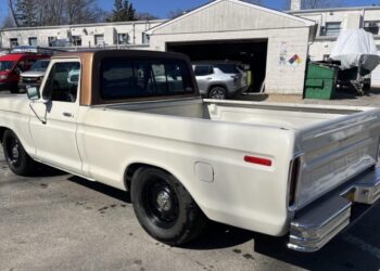 Coyote-Powered 1973 Ford F-100 Custom