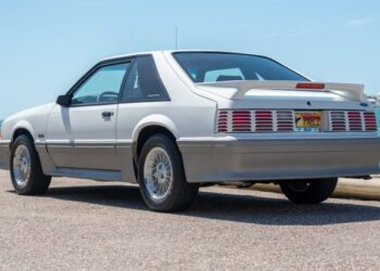 7k-Mile 1989 Ford Mustang GT 5.0 Hatchback 5-Speed Conversion