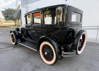 1927 Buick Standard Six Sedan