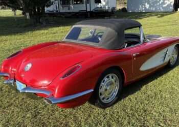 LS1-Powered 1958 Chevrolet Corvette