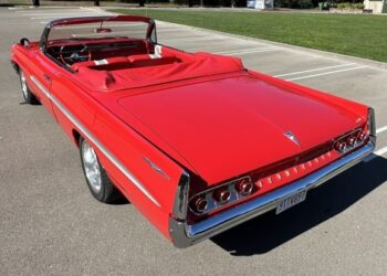 1961 Pontiac Bonneville Convertible