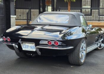 LS3-Powered 1963 Chevrolet Corvette Convertible 5-Speed