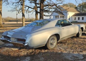 One-Family-Owned 1966 Buick Riviera at No Reserve