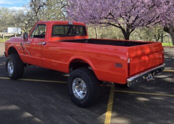 1972 Chevrolet K20 Custom Deluxe Custom Camper 4×4 4-Speed