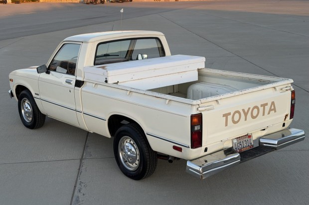 47-Years-Family-Owned 1979 Toyota Pickup 4-Speed at No Reserve