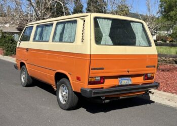 One-Owner 1981 Volkswagen Vanagon L 4-Speed at No Reserve