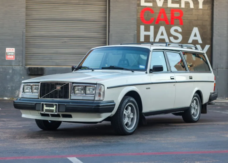 How Volvo Went From the Most Reliable Cars to Near the Bottom