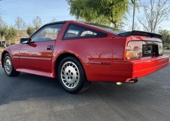 10k-Mile 1986 Nissan 300ZX Turbo 5-Speed