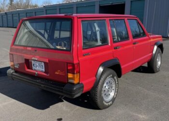 26k-Mile 1991 Jeep Cherokee
