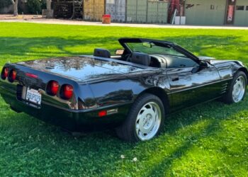 5k-Mile 1992 Chevrolet Corvette Convertible