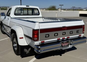 32k-Mile 1992 Dodge Ram D350 LE Cummins Dually 5-Speed