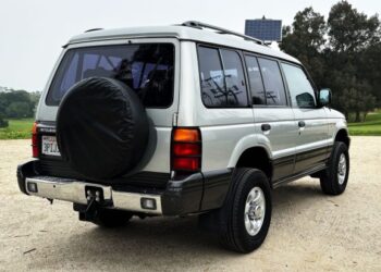 1995 Mitsubishi Montero LS at No Reserve