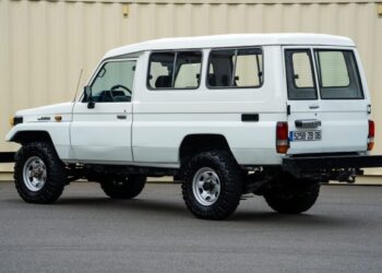 1994 Toyota Land Cruiser HZJ75 Troopy Diesel 5-Speed at No Reserve