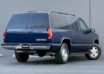 1997 Chevrolet K1500 Suburban LT 4×4 at No Reserve
