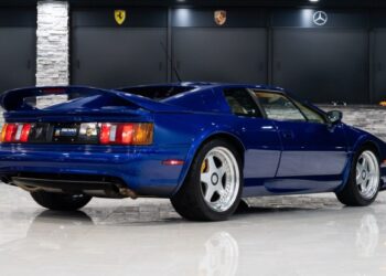 16k-Mile 1997 Lotus Esprit V8