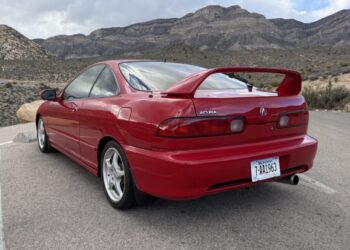 Modified 1998 Acura Integra GS-R Hatchback 5-Speed