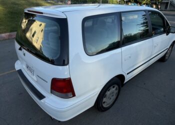 1998 Honda Odyssey LX at No Reserve