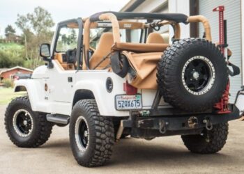 1998 Jeep Wrangler Sahara 4.0 5-Speed