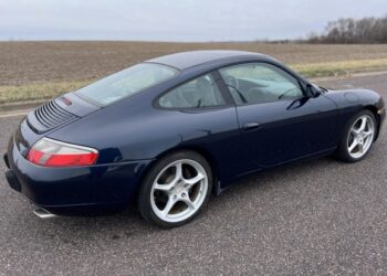 2000 Porsche 911 Carrera Coupe 6-Speed