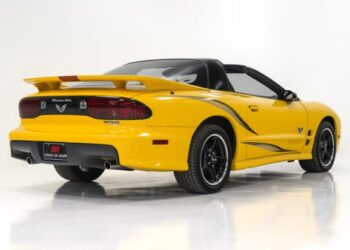 184-Mile 2002 Pontiac Firebird Trans Am WS6 Collector Edition Coupe 6-Speed