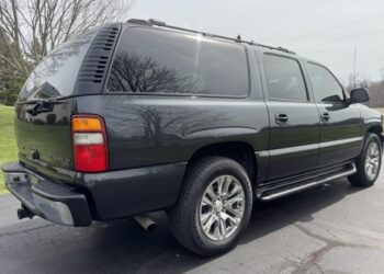 2003 Chevrolet Suburban 1500 LT 4×4 at No Reserve