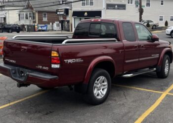 17k-Mile 2003 Toyota Tundra Limited Limited Access Cab V8 4×4