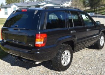 2004 Jeep Grand Cherokee Special Edition V8 at No Reserve