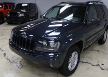 2004 Jeep Grand Cherokee Laredo 4×4 Special Edition at No Reserve