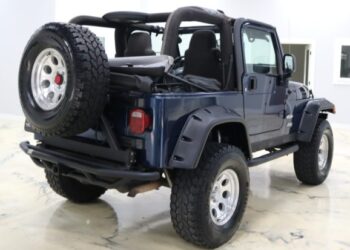 2004 Jeep Wrangler Rubicon 4.0 5-Speed at No Reserve