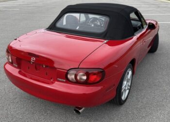 Original-Owner 2004 Mazda MX-5 Miata LS 6-Speed