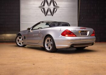 44k-Mile 2005 Mercedes-Benz SL500