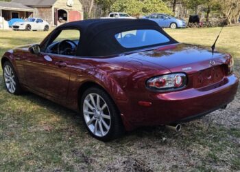 2006 Mazda MX-5 Miata Grand Touring at No Reserve