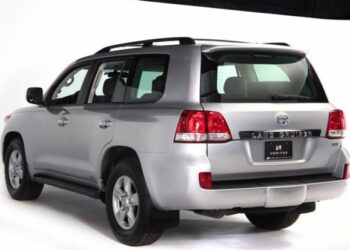 2008 Toyota Land Cruiser URJ200 at No Reserve