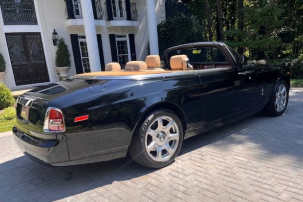 10k-Mile 2010 Rolls-Royce Phantom Drophead Coupe