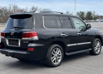 2013 Lexus LX570