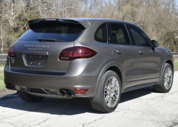 2013 Porsche Cayenne GTS