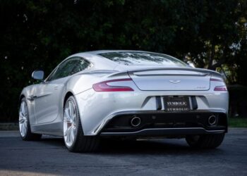 24k-Mile 2014 Aston Martin Vanquish Coupe