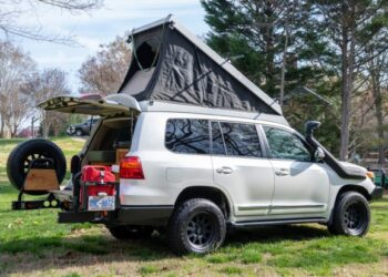 Overland-Modified 2014 Toyota Land Cruiser URJ200