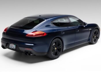 2016 Porsche Panamera Edition at No Reserve