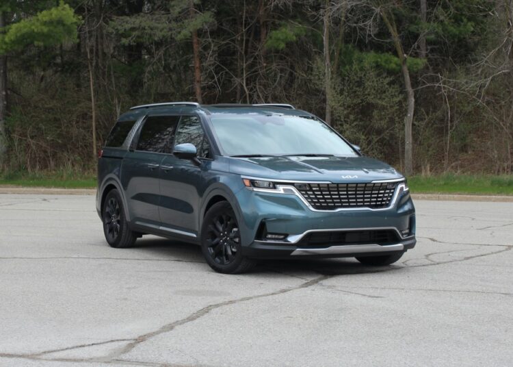 Lawsuit Claims Kia Carnival Sliding Doors Could Pose Safety Risk to Children