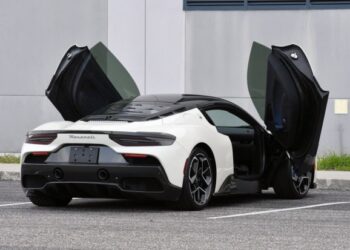 6k-Mile 2022 Maserati MC20