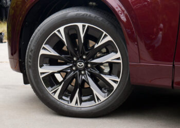 Mazda CX-90 Lawsuit Claims SUV Can’t Be Fixed After Years of Complaints