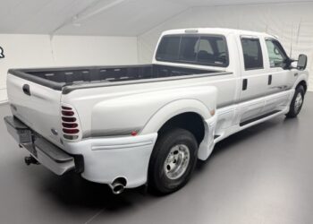 1999 Ford F-350 Super Duty XLT Crew Cab Power Stroke Dually Eclipse Sport Truck