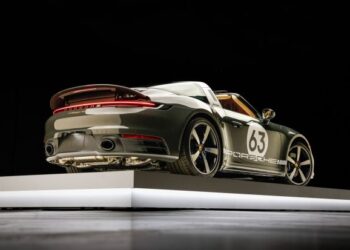 Slate Gray 2021 Porsche 911 Targa 4S Heritage Design Edition 7-Speed