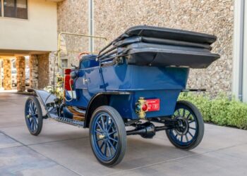 1911 Ford Model T Touring
