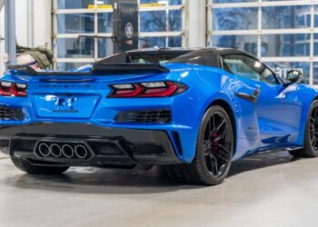 2025 Chevrolet Corvette Z06 Convertible 2LZ
