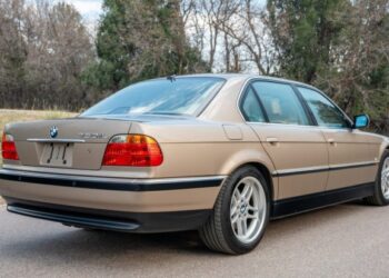 45k-Mile 2000 BMW 750iL