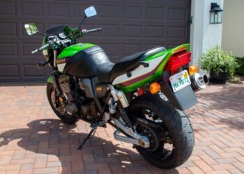 2002 Kawasaki ZRX1200R