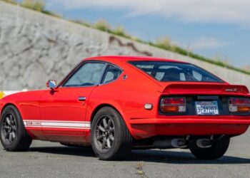 V8-Powered 1974 Datsun 260Z 5-Speed at No Reserve